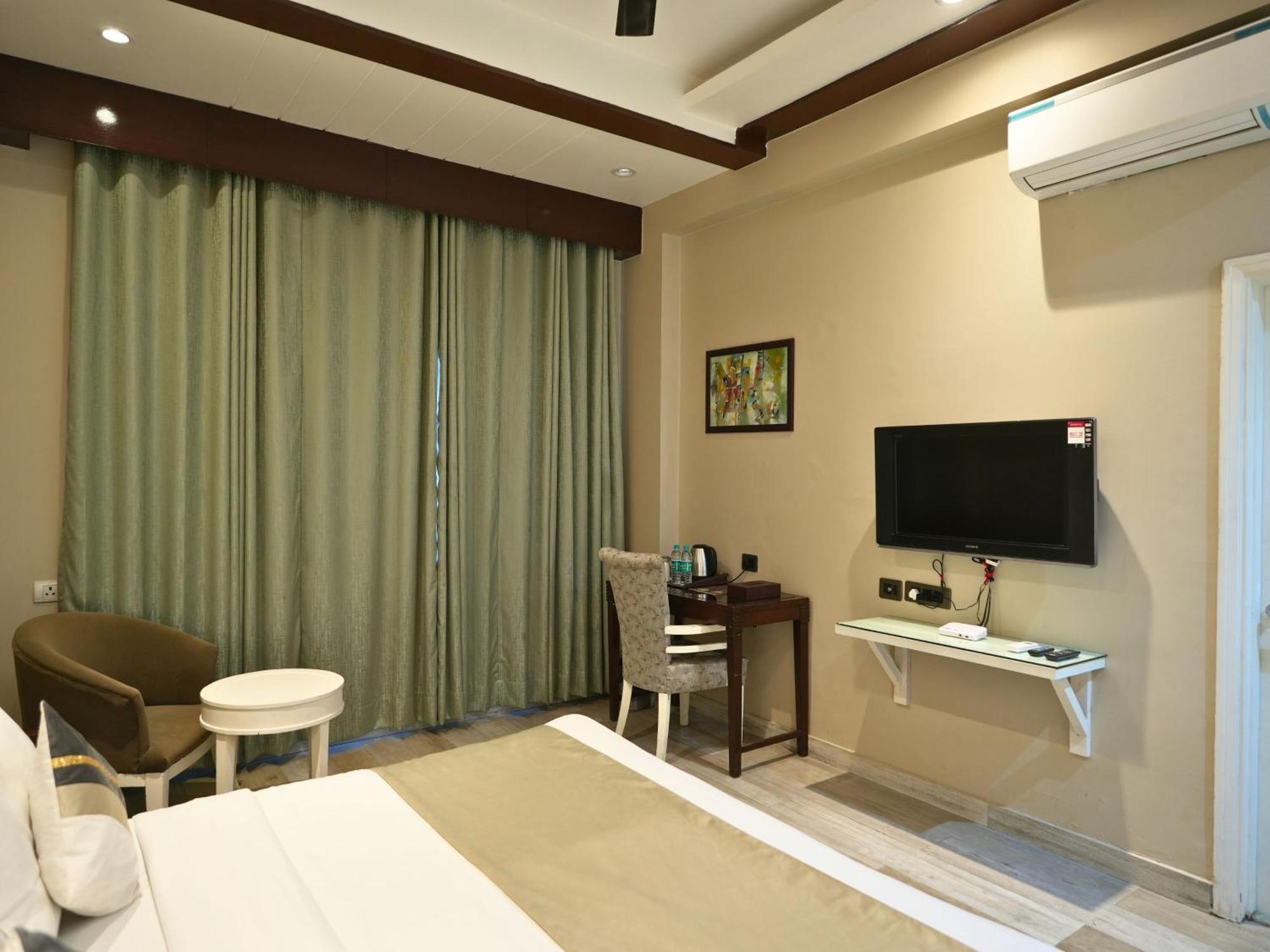 Skon Boutique By Orion Hotels 뉴델리 외부 사진
