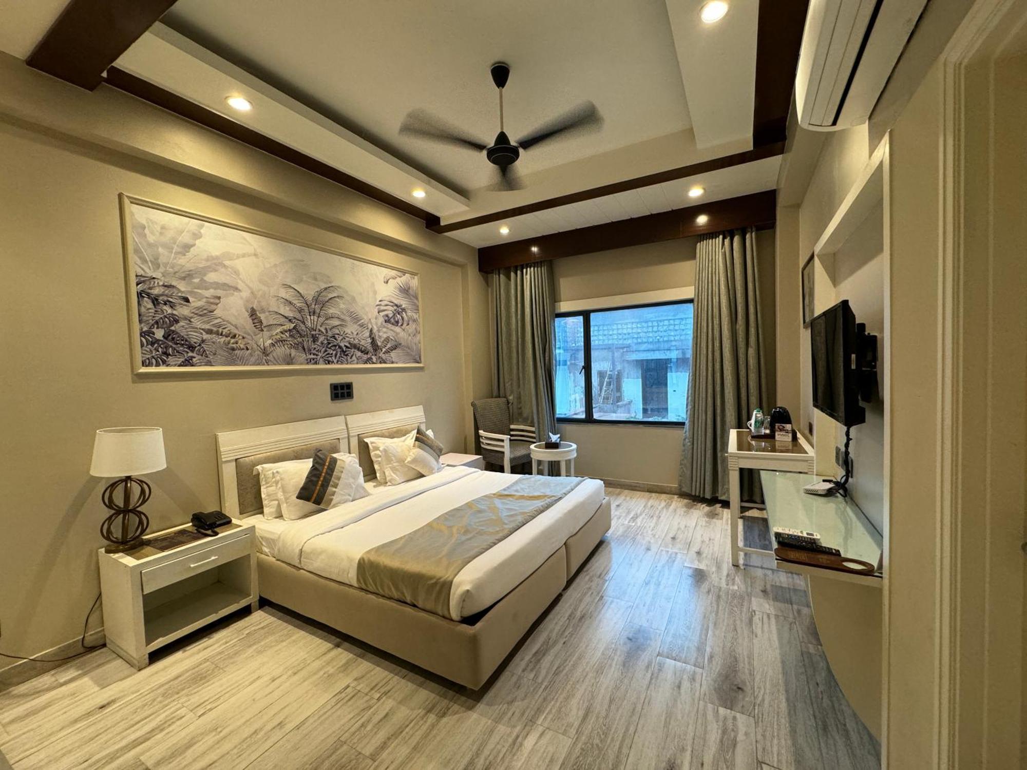 Skon Boutique By Orion Hotels 뉴델리 외부 사진