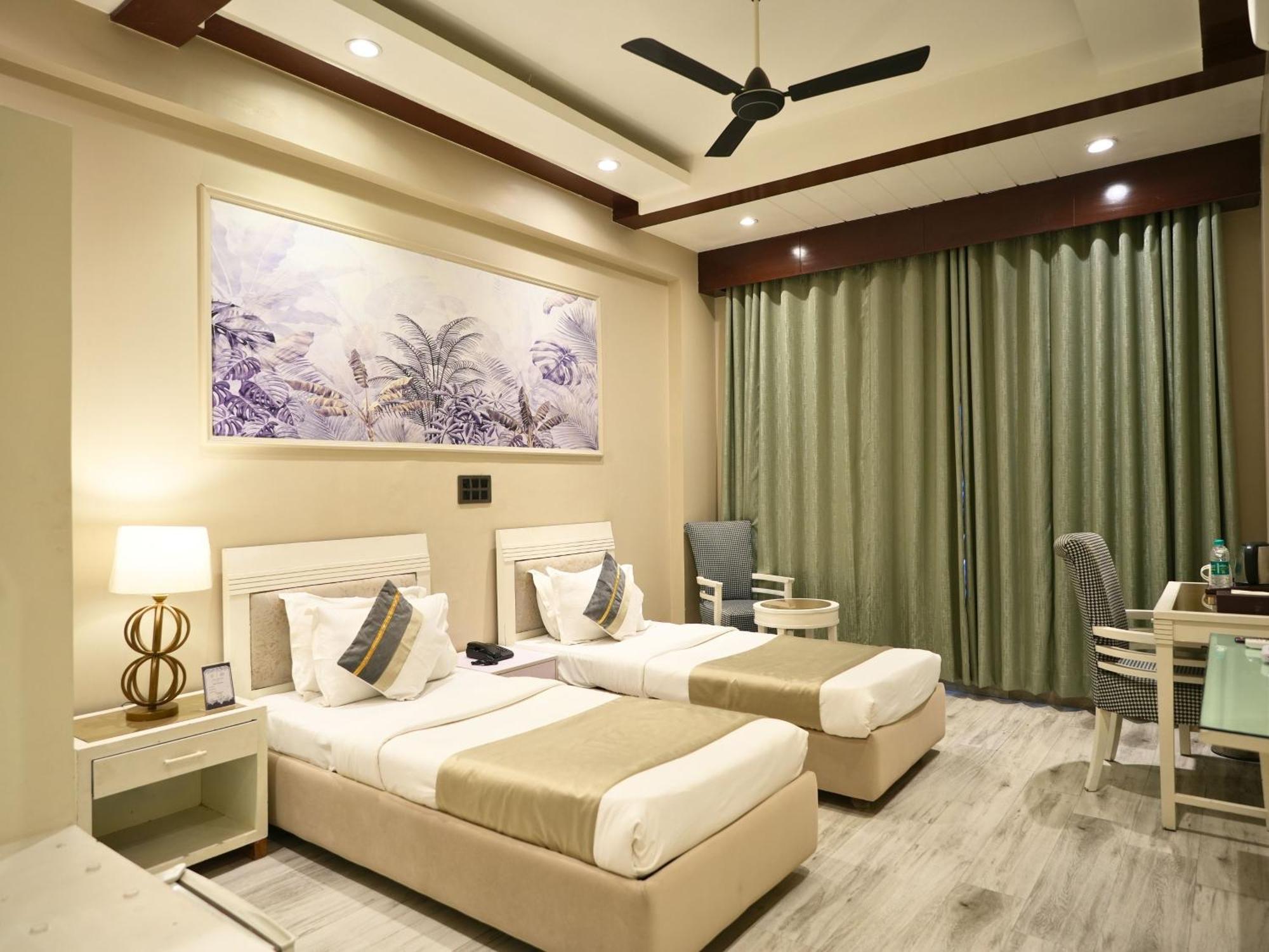 Skon Boutique By Orion Hotels 뉴델리 외부 사진