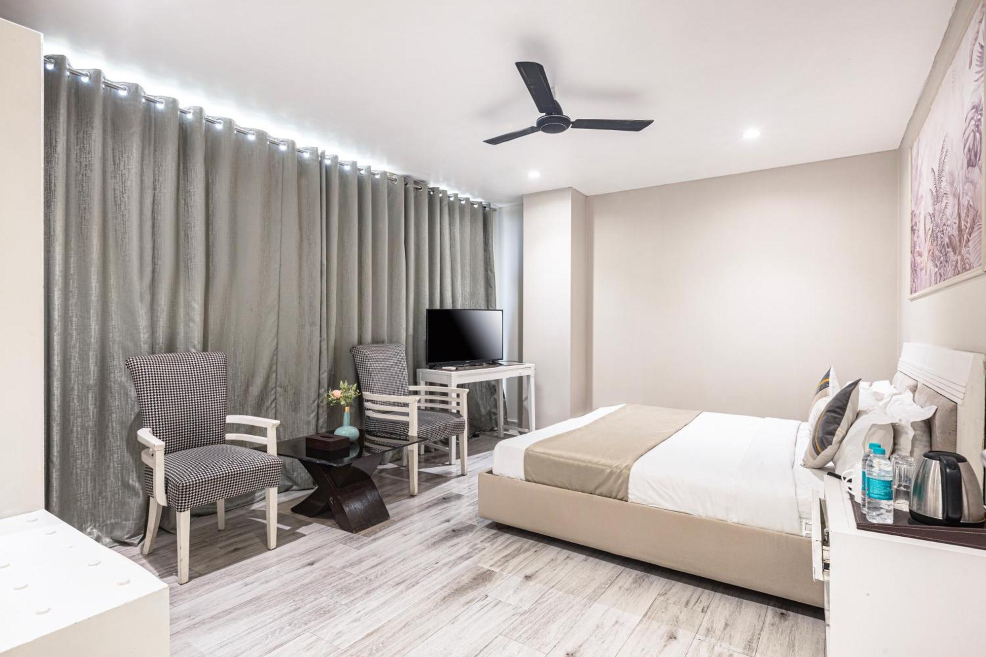 Skon Boutique By Orion Hotels 뉴델리 외부 사진